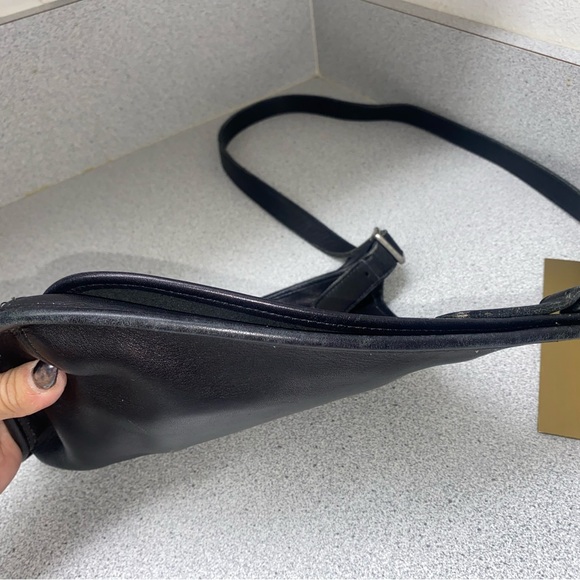 CC1-Coach Vintage Small Hippie Flap Leather Shoulder/Crossbody Bag GUC - Picture 10 of 15